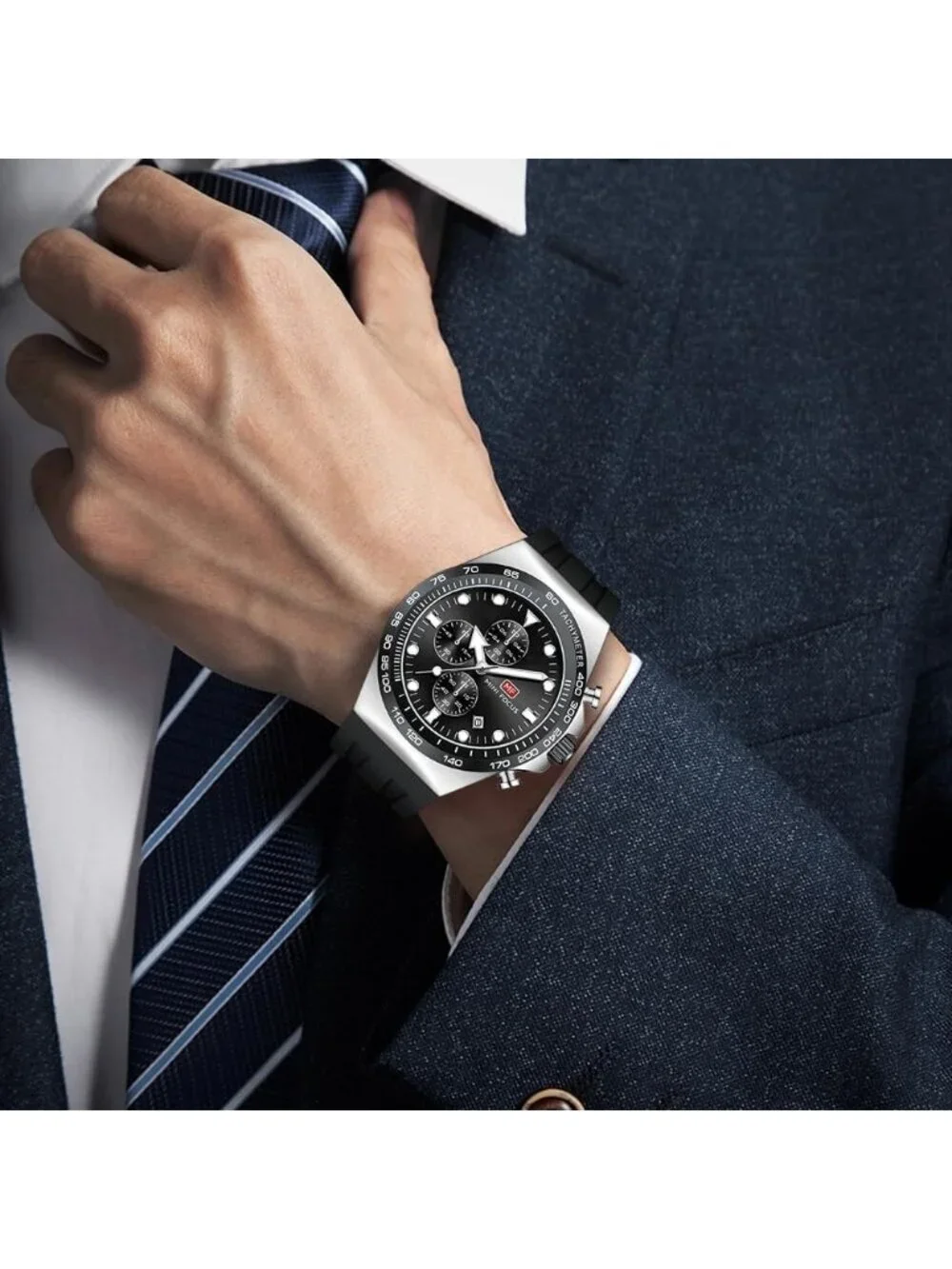 Men's Black And Silver Analog Quartz Waterproof Chronograph Stylish Casual Watch